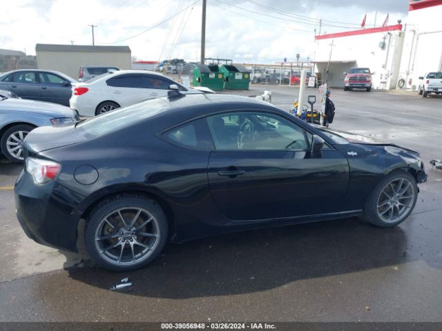 JF1ZNAA13F8700665 Scion FR-S