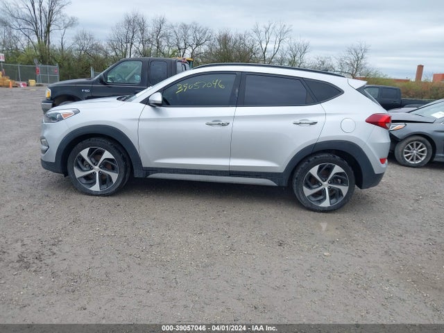 Hyundai Tucson Limited 2018 KM8J3CA24JU644197 Image 14
