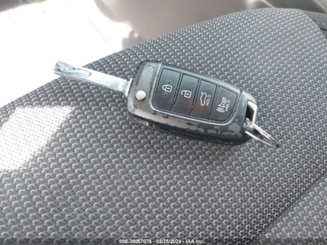 3KPC24A62LE093357 Hyundai ACCENT SE