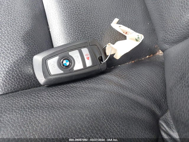 BMW 535i Xdrive 2016 WBA5B3C51GG254033 Image 11