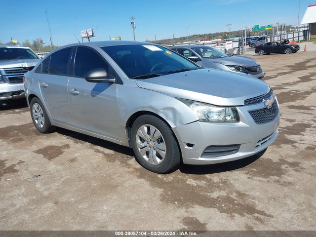 2014 1G1PA5SH9E7256916 main image