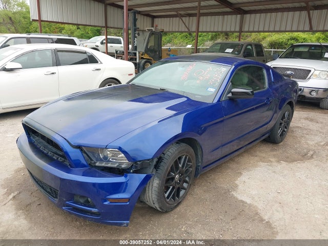 Ford Mustang V6 2014 1ZVBP8AM7E5330536 Image 2