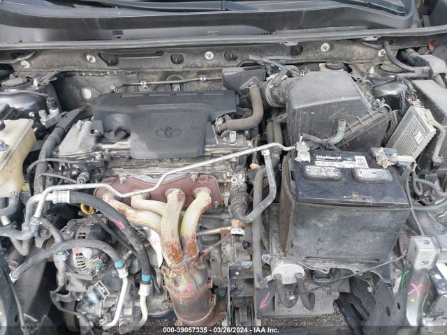 Toyota RAV4 LE 2016 JTMZFREV9GJ090395 Image 10