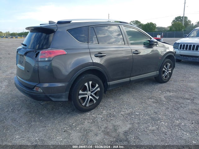 Toyota RAV4 LE 2016 JTMZFREV9GJ090395 Image 4