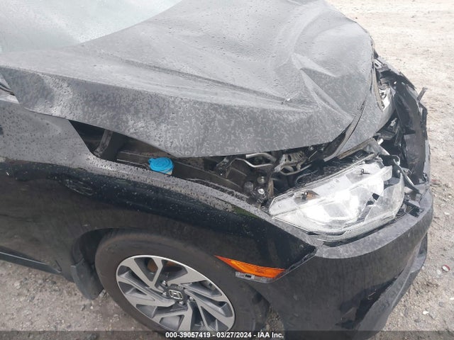 Honda CIVIC EX 2018 2HGFC2F7XJH607765 Image 21