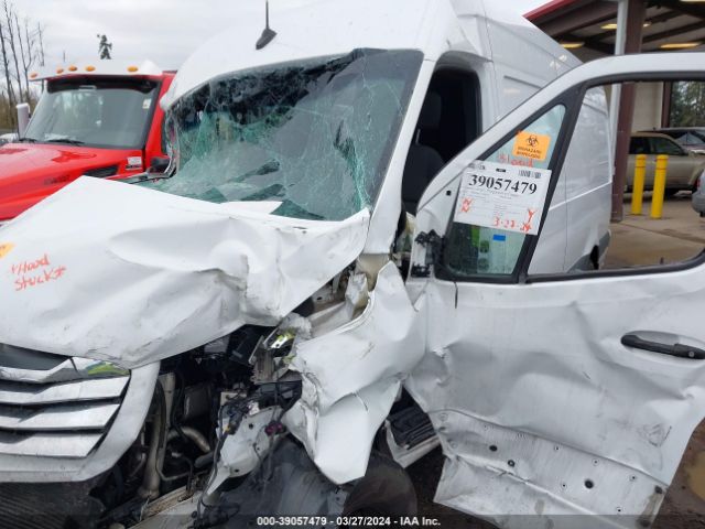 W2W4ECHY9KP201587 Freightliner Sprinter 2500 High Roof V6