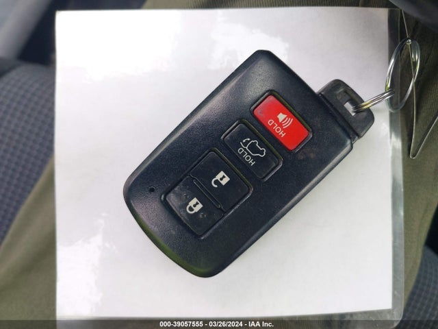 Toyota Rav4 Xle 2018 JTMWFREV8JJ740702 Image 11
