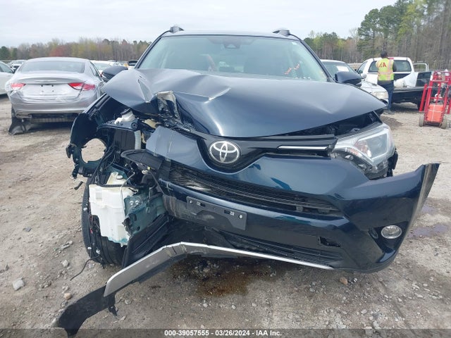 Toyota Rav4 Xle 2018 JTMWFREV8JJ740702 Image 12