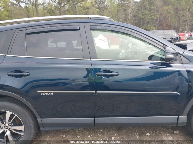 Toyota Rav4 Xle 2018 JTMWFREV8JJ740702 Image 13