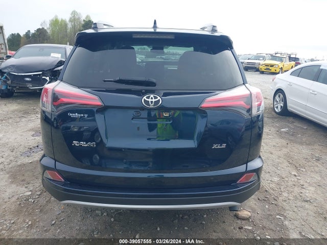 Toyota Rav4 Xle 2018 JTMWFREV8JJ740702 Image 16