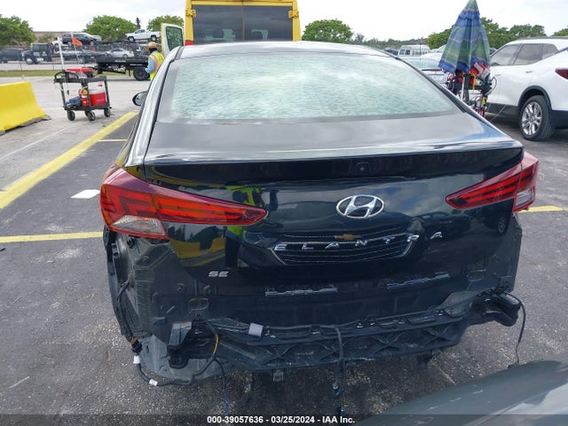 Hyundai ELANTRA SE 2019 5NPD74LF6KH438404 Image 17