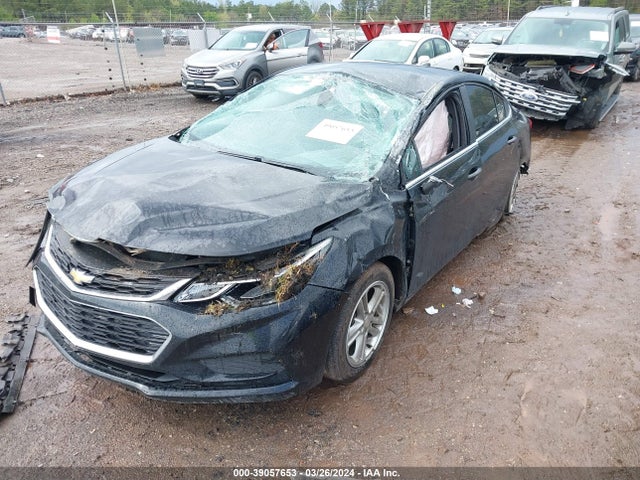 Chevrolet Cruze Lt Auto 2018 1G1BE5SM5J7107943 Image 2