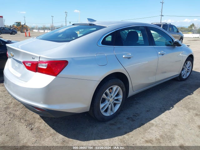 Chevrolet MALIBU LT 2018 1G1ZD5STXJF174066 Image 4