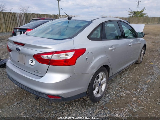 Ford FOCUS SE 2014 1FADP3F26EL216633 Image 4
