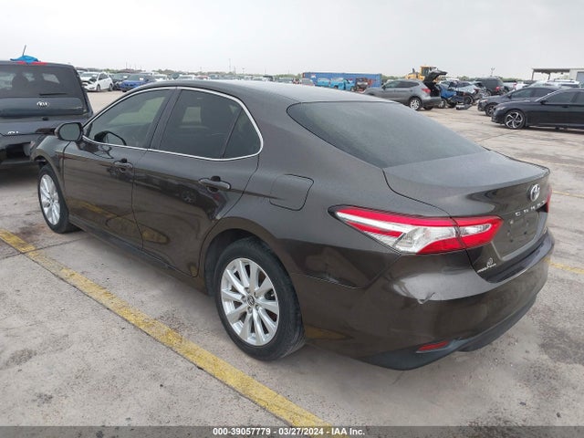 Toyota CAMRY LE 2018 JTNB11HK2J3014981 Image 3