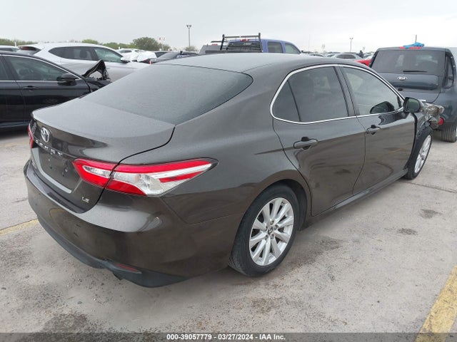 Toyota CAMRY LE 2018 JTNB11HK2J3014981 Image 4