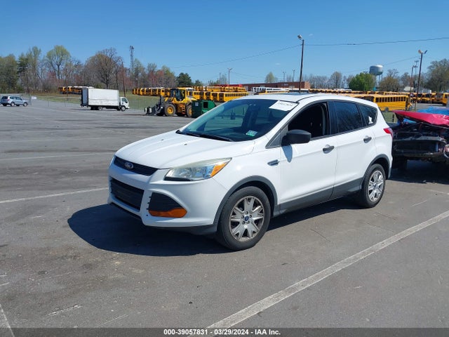 Ford ESCAPE S 2014 1FMCU0F71EUD05749 Image 2