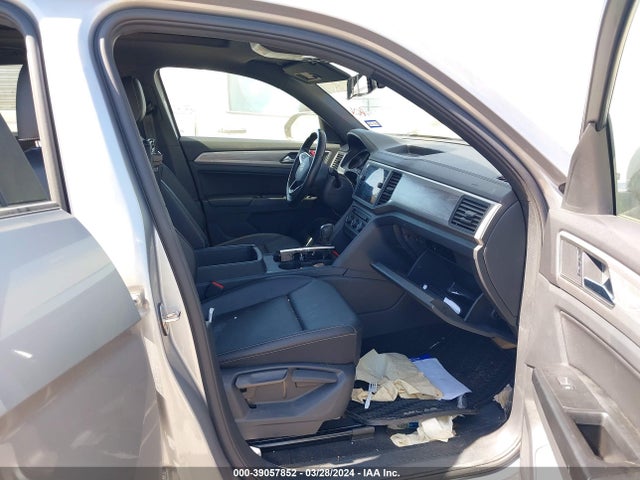 1V25E2CA3LC231564 Volkswagen Atlas Cross Sport 3.6l V6 Se W/technology/3.6l V6 Se W/technology R-line