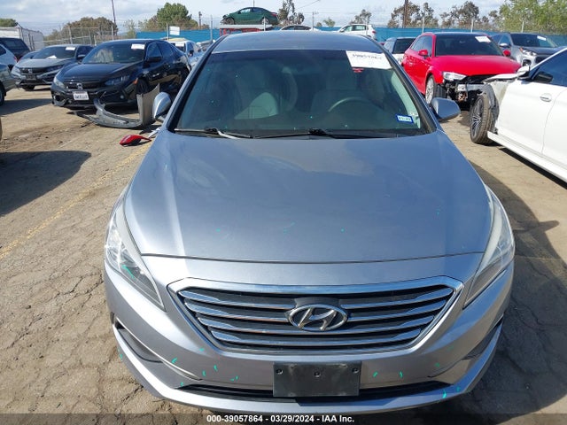 Hyundai SONATA SE 2016 5NPE24AF8GH337569 Image 13