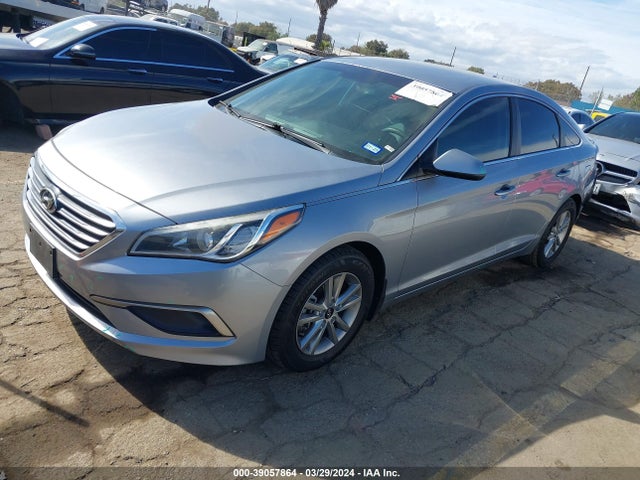 Hyundai SONATA SE 2016 5NPE24AF8GH337569 Image 2