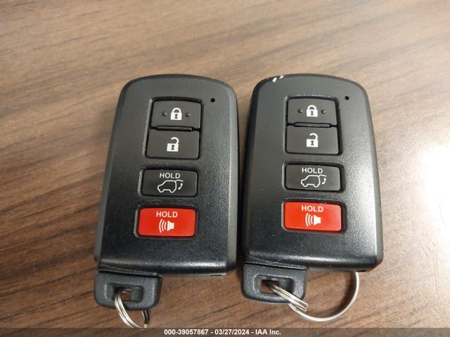 Toyota Rav4 Platinum 2017 2T3DFREV6HW673875 Image 11