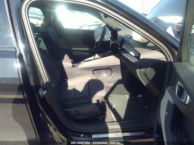 LPSED3KA7ML012144 Polestar 2 Launch Edition