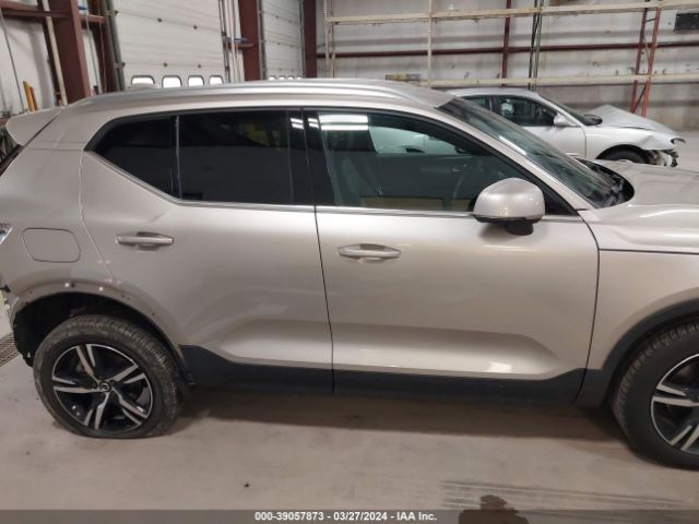 YV4L12UK5R2236871 Volvo XC40 CORE