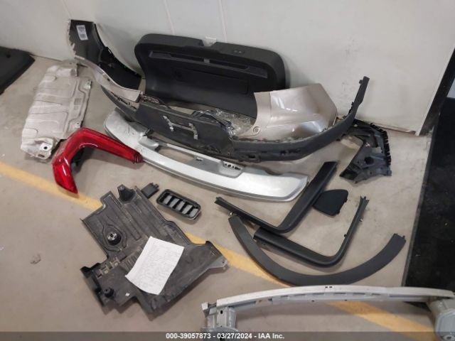 YV4L12UK5R2236871 Volvo XC40 CORE