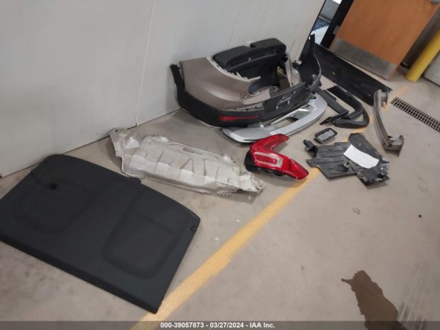 YV4L12UK5R2236871 Volvo XC40 CORE