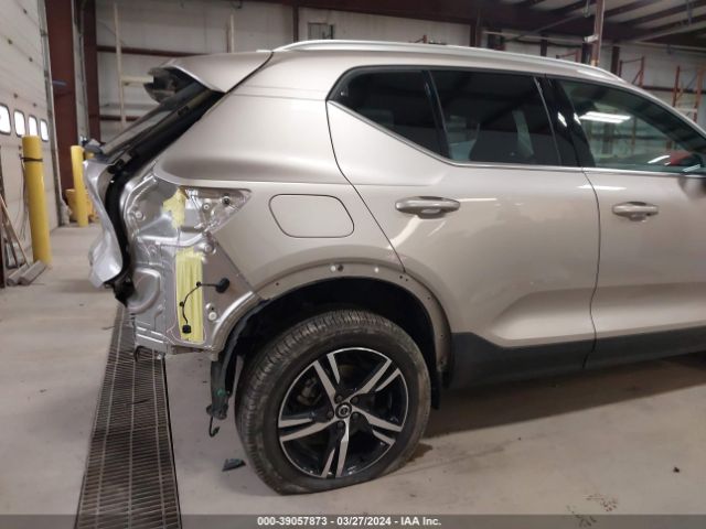 YV4L12UK5R2236871 Volvo XC40 CORE