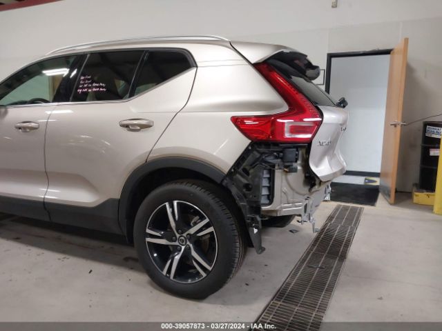 YV4L12UK5R2236871 Volvo XC40 CORE