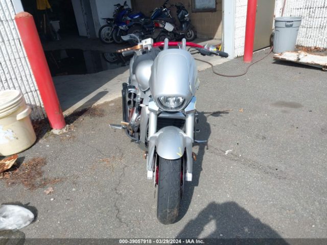 2014 SUZUKI VZR1800 JS1VY53A8E2101129 Photo 4