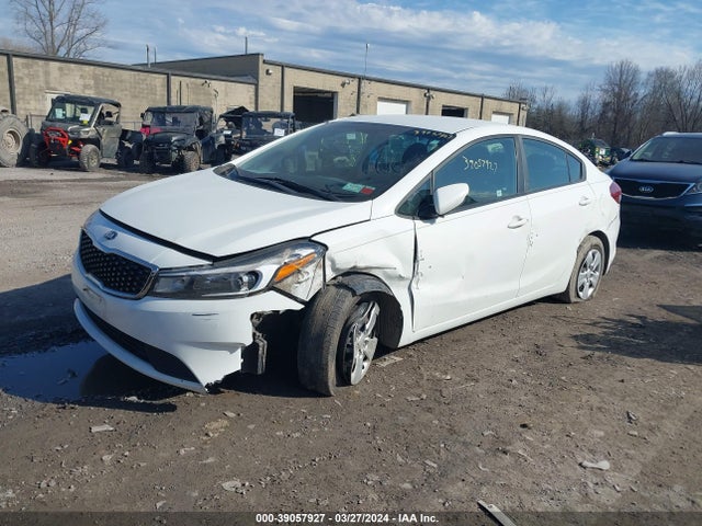 KIA FORTE LX 2018 3KPFK4A78JE263384 Image 2