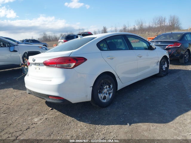 KIA FORTE LX 2018 3KPFK4A78JE263384 Image 4