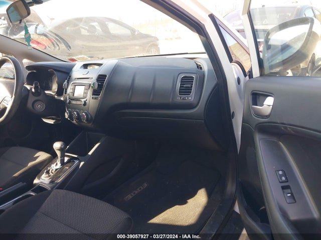 KIA FORTE LX 2018 3KPFK4A78JE263384 Image 5