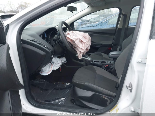 Ford FOCUS SE 2014 1FADP3F28EL161215 Image 5