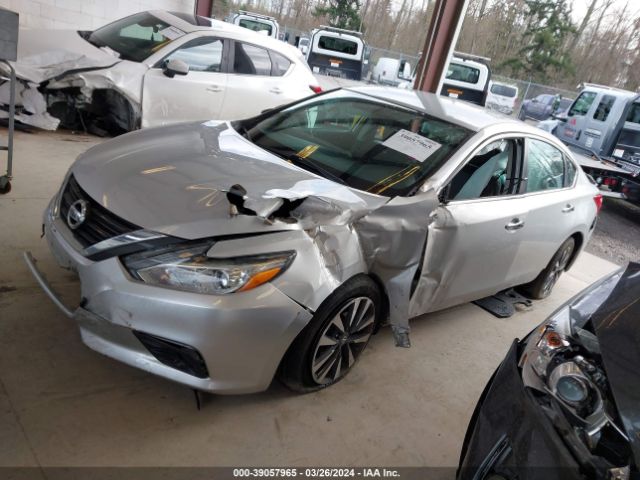 1N4AL3AP1HC137960 Nissan Altima 2.5 Sl