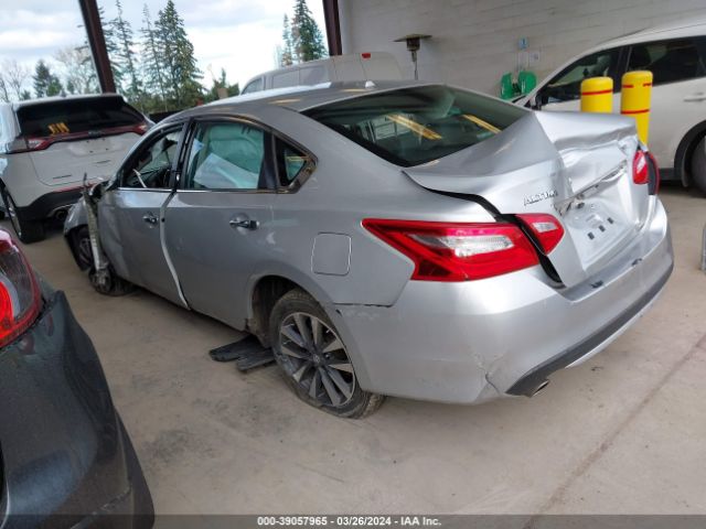 1N4AL3AP1HC137960 Nissan Altima 2.5 Sl