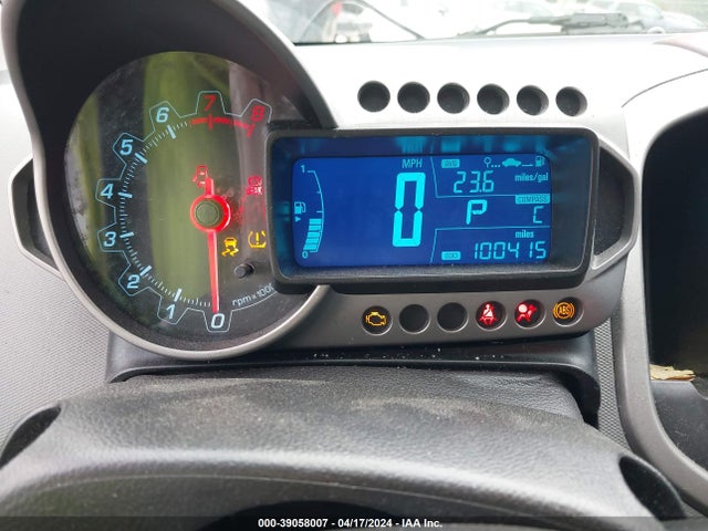 Chevrolet Sonic Lt Auto 2016 1G1JC5SH5G4164254 Image 7