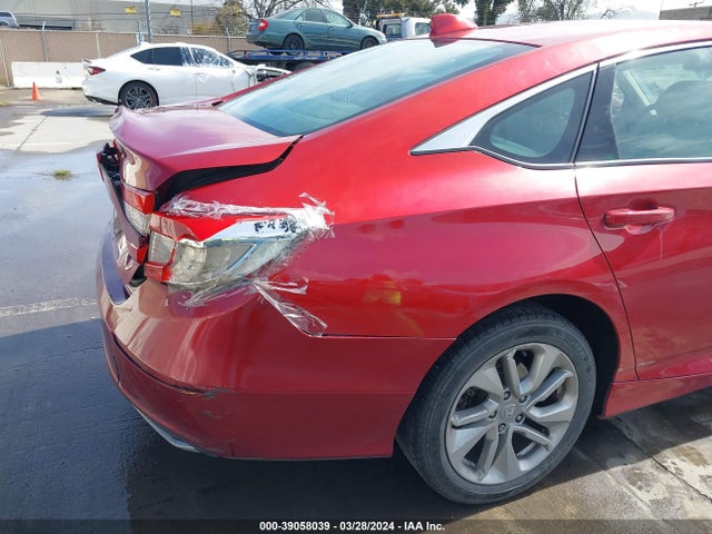 Honda ACCORD LX 2018 1HGCV1F13JA166708 Image 17