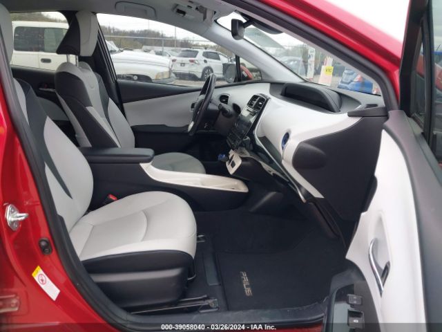JTDKARFU7H3529346 Toyota Prius Four Touring