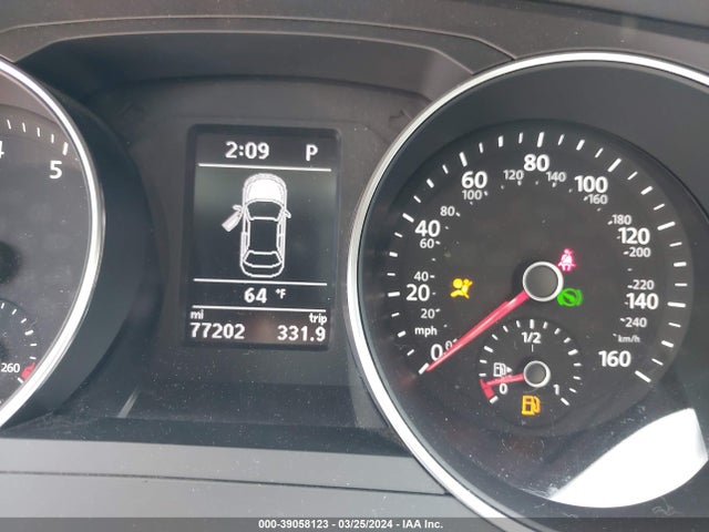 3VWDB7AJ3JM214049 Volkswagen Jetta 1.4t Se/1.4t Wolfsburg Edition