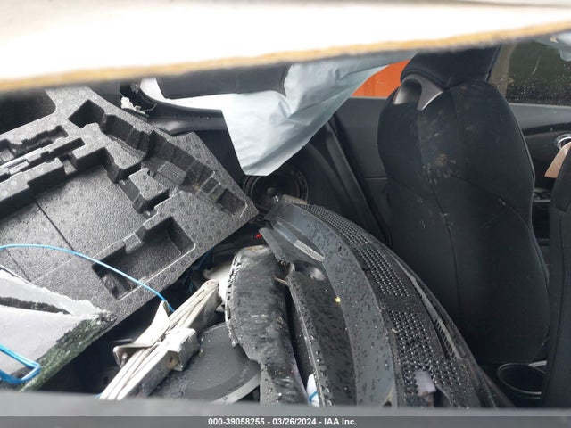 Honda CR-Z 2014 JHMZF1D47ES003416 Image 8