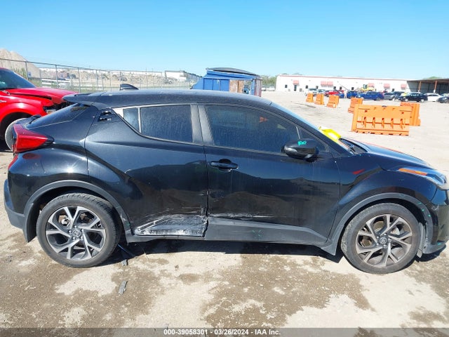 Toyota C-HR XLE 2020 JTNKHMBX9L1068181 Image 13