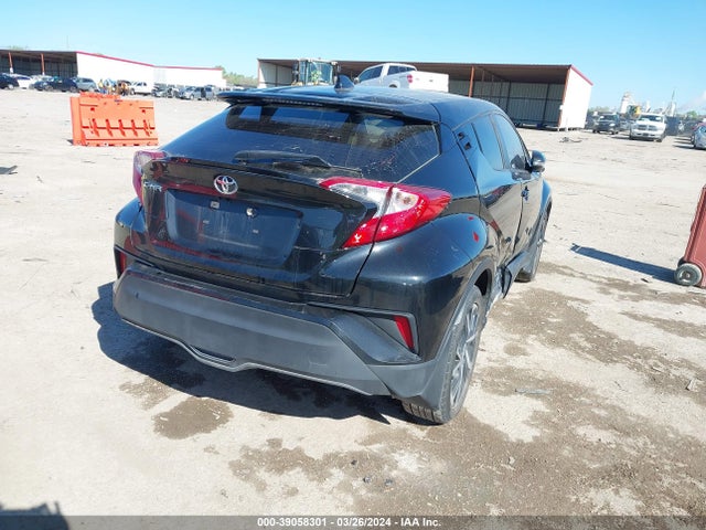 Toyota C-HR XLE 2020 JTNKHMBX9L1068181 Image 4