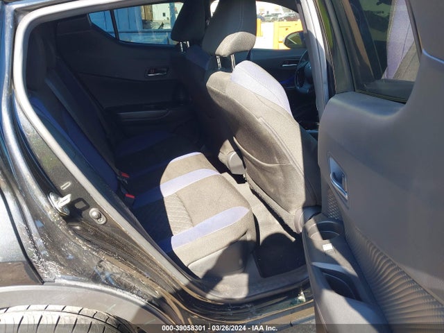 Toyota C-HR XLE 2020 JTNKHMBX9L1068181 Image 8