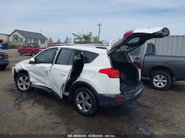 Toyota Rav4 Xle 2015 JTMRFREV3FD136770 Image 3