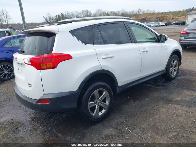 Toyota Rav4 Xle 2015 JTMRFREV3FD136770 Image 4