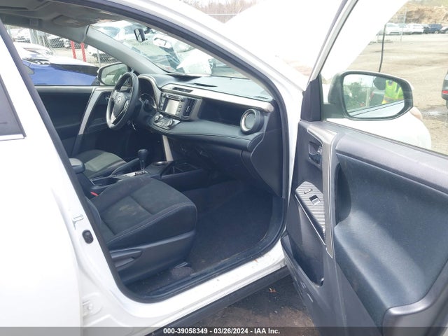 Toyota Rav4 Xle 2015 JTMRFREV3FD136770 Image 5