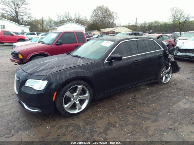 Chrysler 300 Limited 2015 2C3CCAAG1FH876039 Image 2